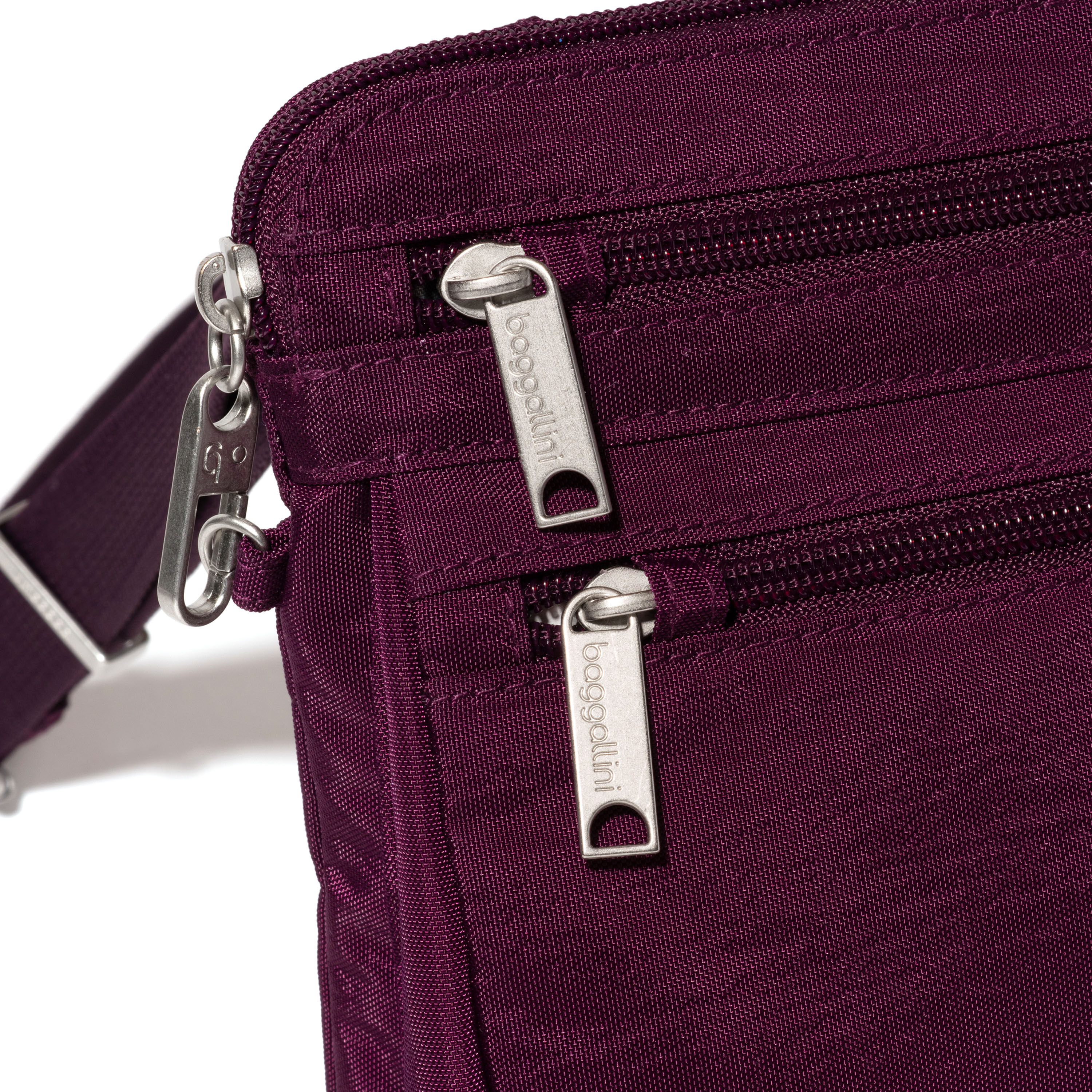 Securtex&reg; Classic Anti-Theft Crossbody Bag