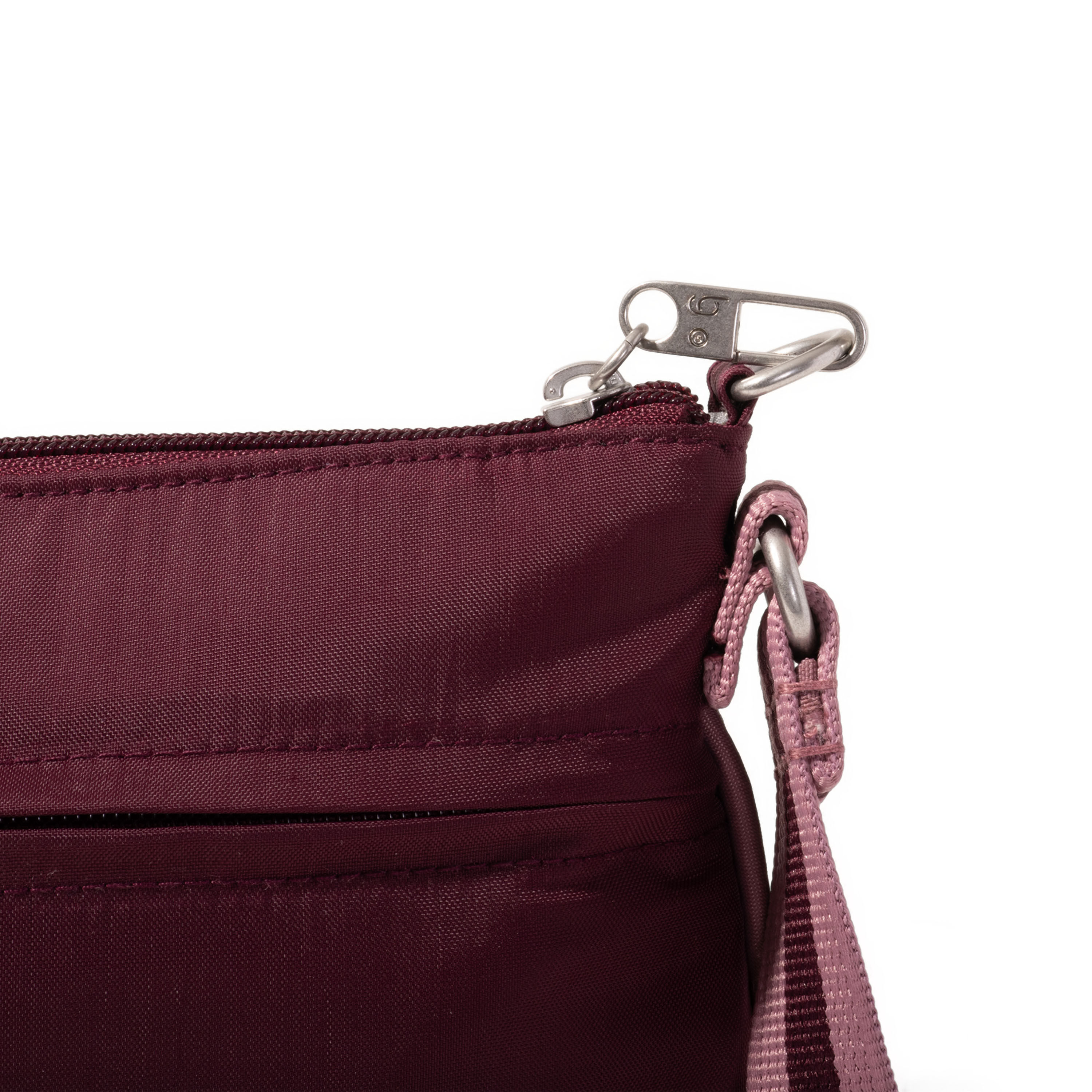 Securtex&reg; Classic Anti-Theft Memento Crossbody