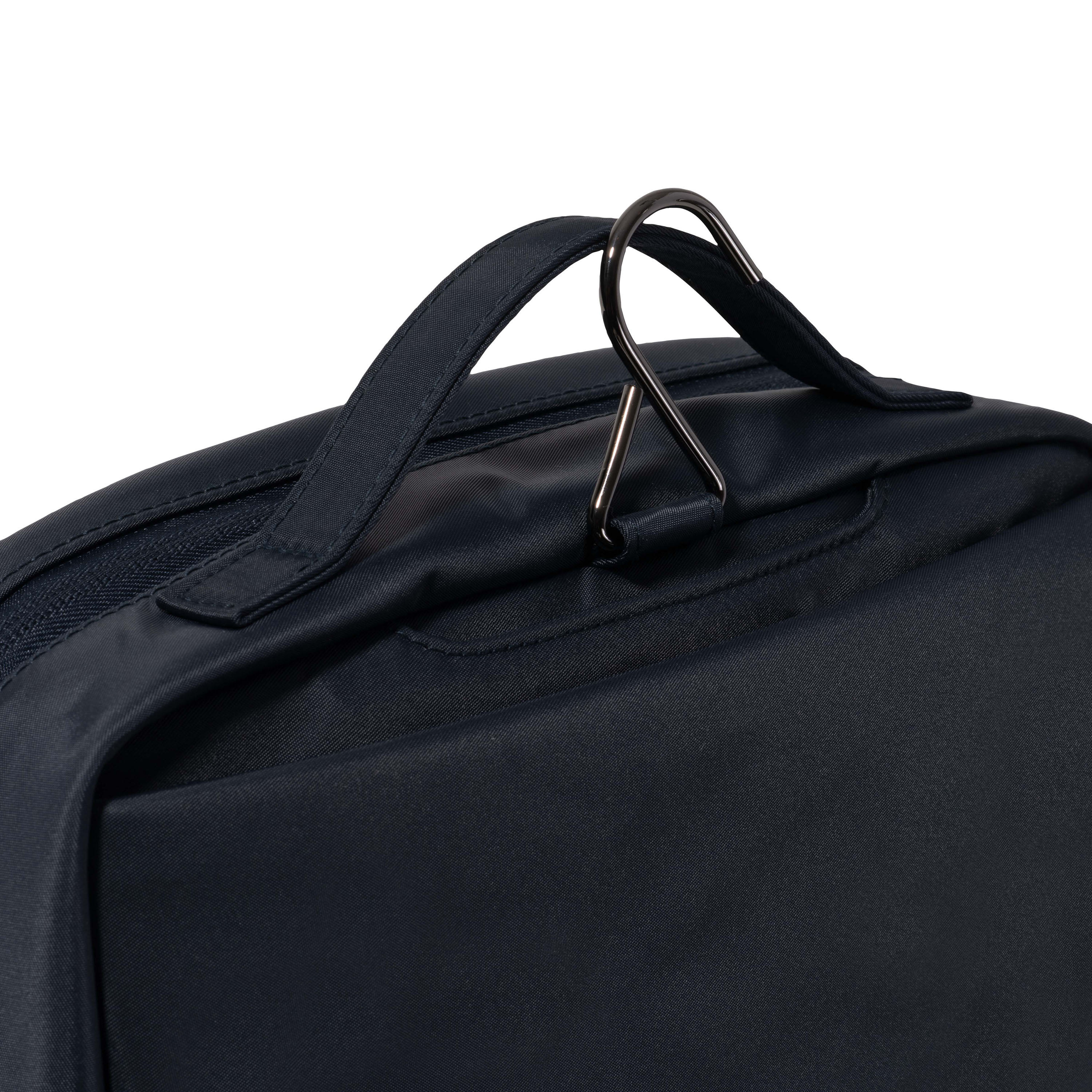 Lenox Toiletry Kit