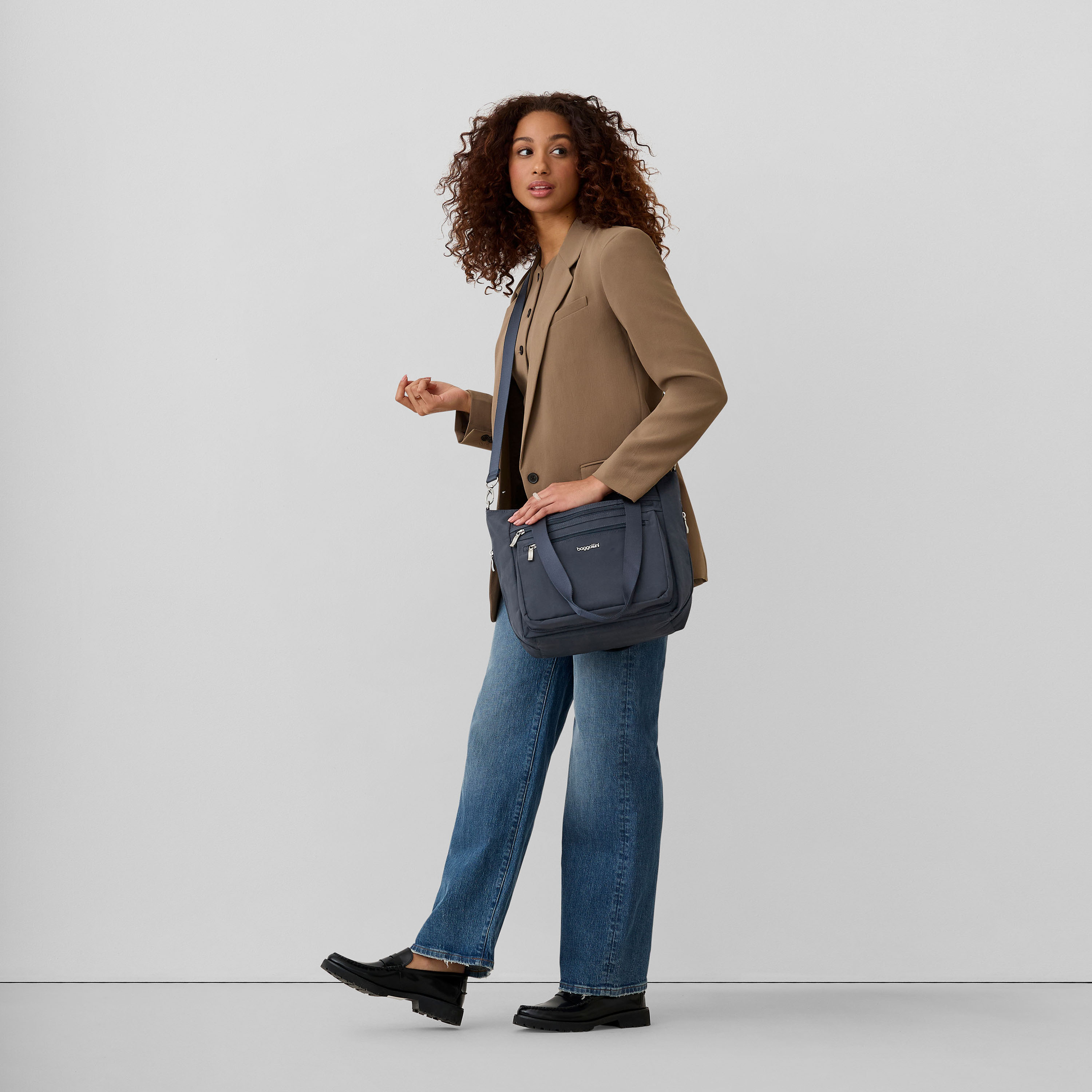 Modern Everywhere Everyday Shopper
