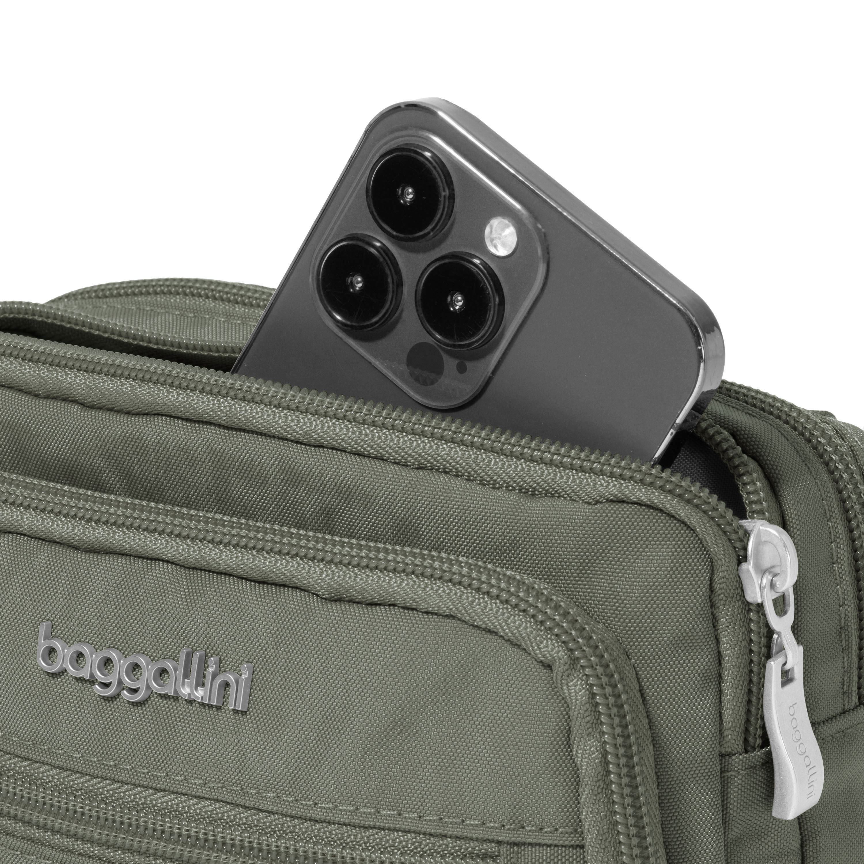 Legacy Triple Zip Bagg